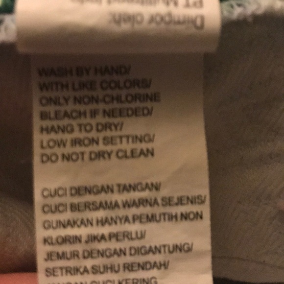 Green and white thin strap halter neck dress. - Picture 6 of 7